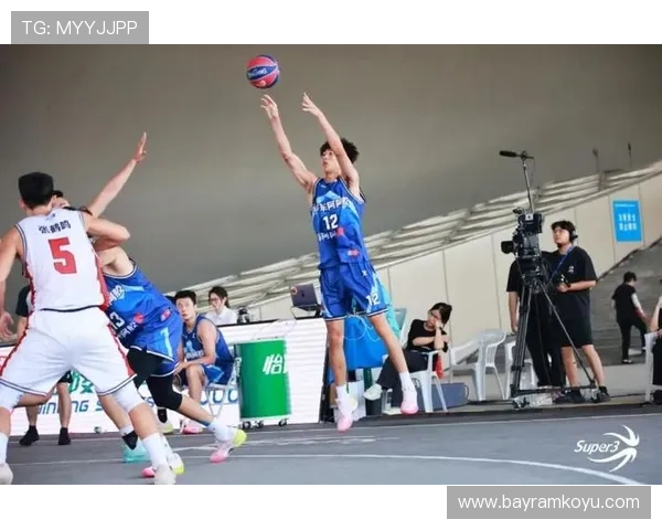 斗球直播安卓最新版免费下载，支持多场NBA比赛同步直播体验